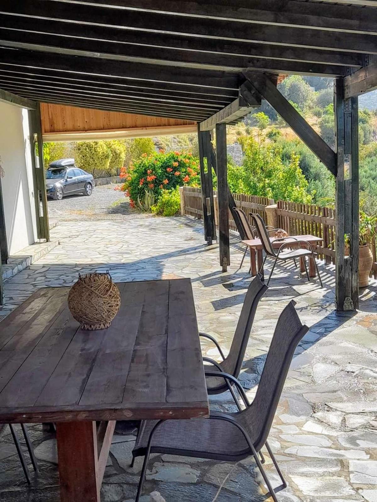 Arodamos Tatil Evi *
